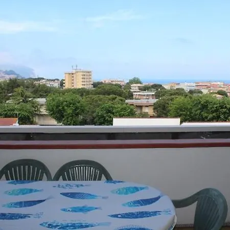 Trilo Gabriele Apartment